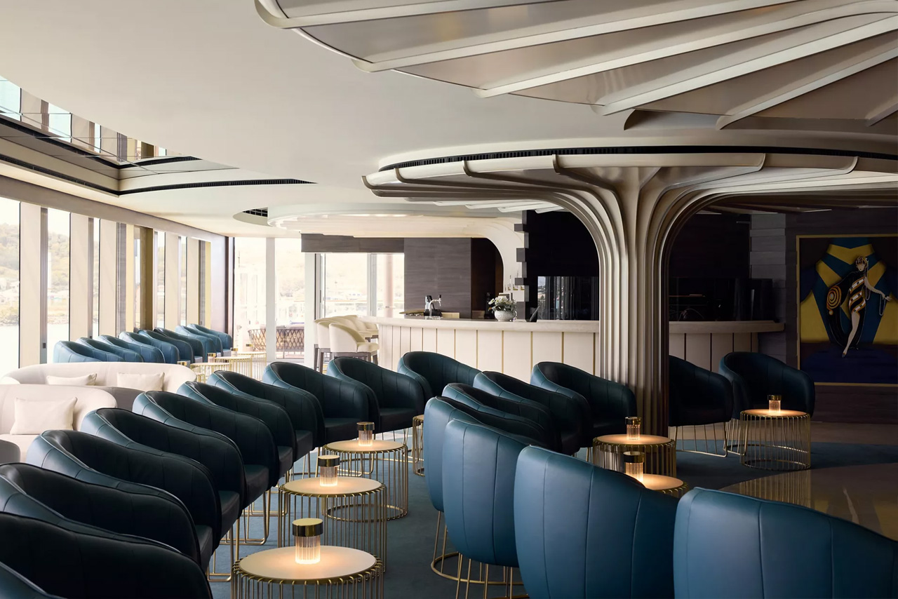 Astern Lounge