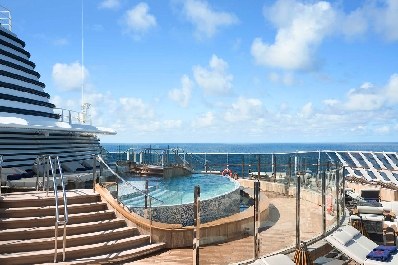Helios Pool & Bar
